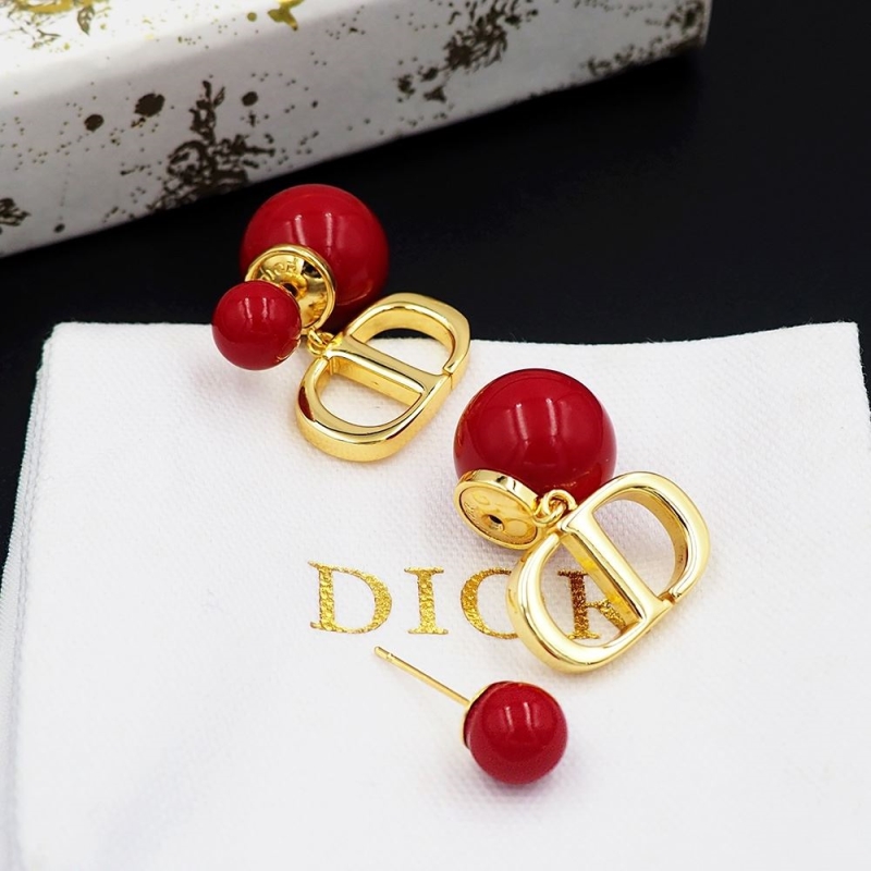 chr1st1an D10r earrings